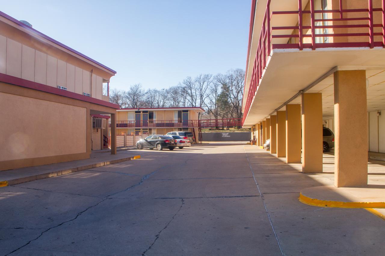 Executive Inn Ponca City Eksteriør billede