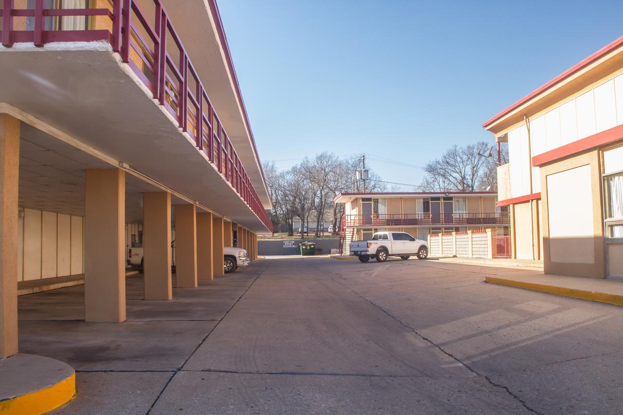Executive Inn Ponca City Eksteriør billede